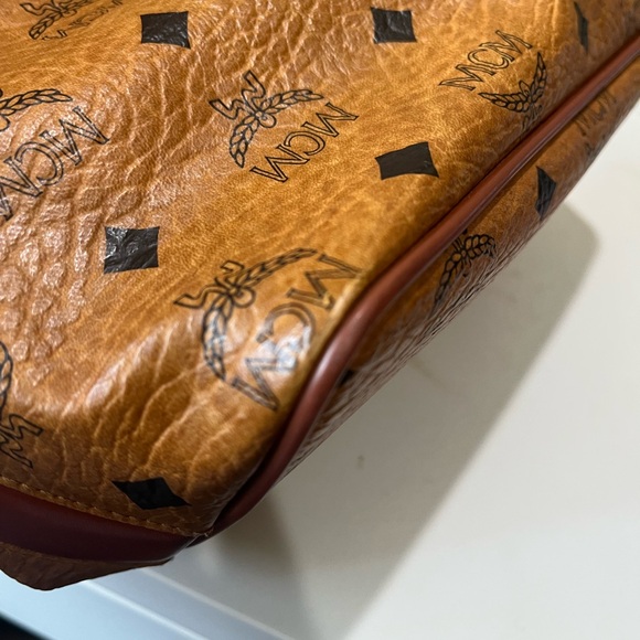 MCM VINTAGE COGNAC VISETOS DRAWSTRING HANDBAG - Picture 13 of 16